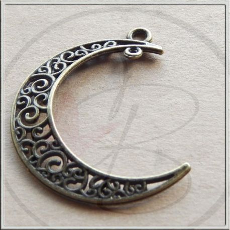 Ciondolo Chandelier Luna in metallo tono argento antico bronzo 38 mm